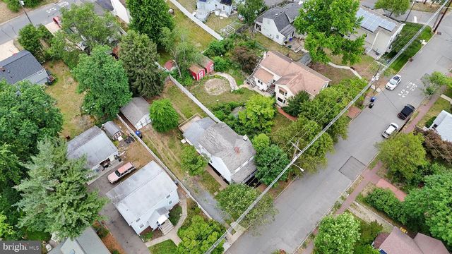 26 KOSSMAN ST, East Brunswick, NJ 08816
