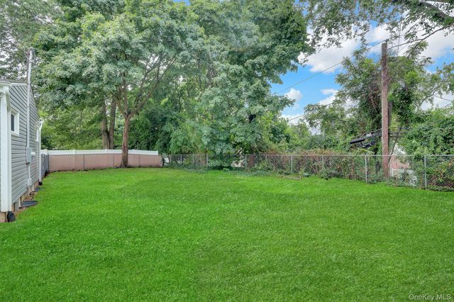 47 Hayrick Lane, Commack, NY 11725