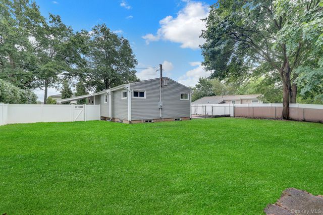 47 Hayrick Lane, Commack, NY 11725