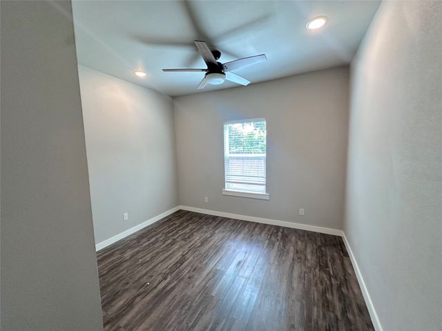 2903 Carpenter Avenue, Dallas, TX 75215