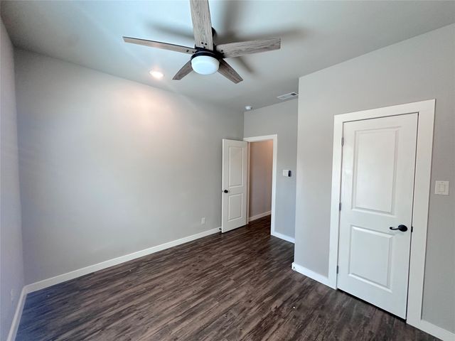 2903 Carpenter Avenue, Dallas, TX 75215