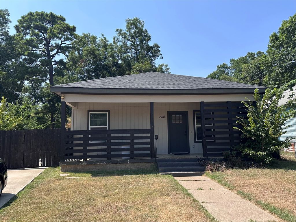 2903 Carpenter Avenue, Dallas, TX 75215