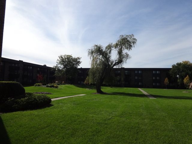 1504 WOODBRIDGE Road 3F, Joliet, IL 60436