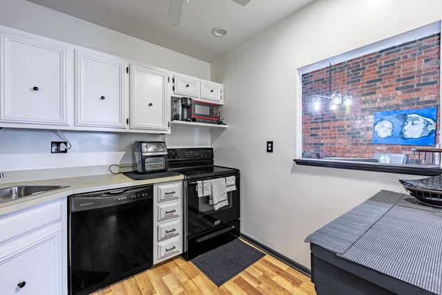 1504 WOODBRIDGE Road 3F, Joliet, IL 60436