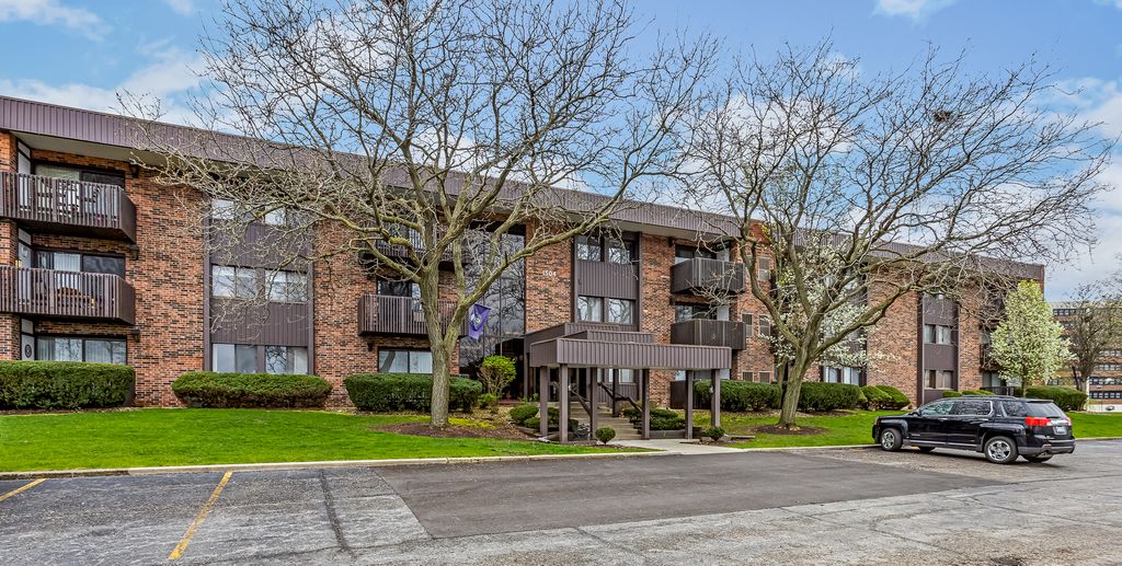 1504 WOODBRIDGE Road 3F, Joliet, IL 60436