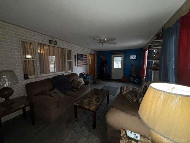 2161 N Bringold Avenue, Greenwood Twp, MI 48625