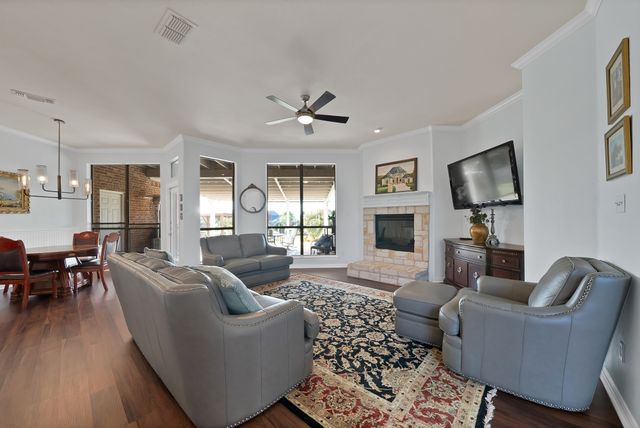 1611 Mustang Court, Cedar Hill, TX 75104