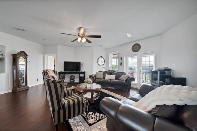 1611 Mustang Court, Cedar Hill, TX 75104