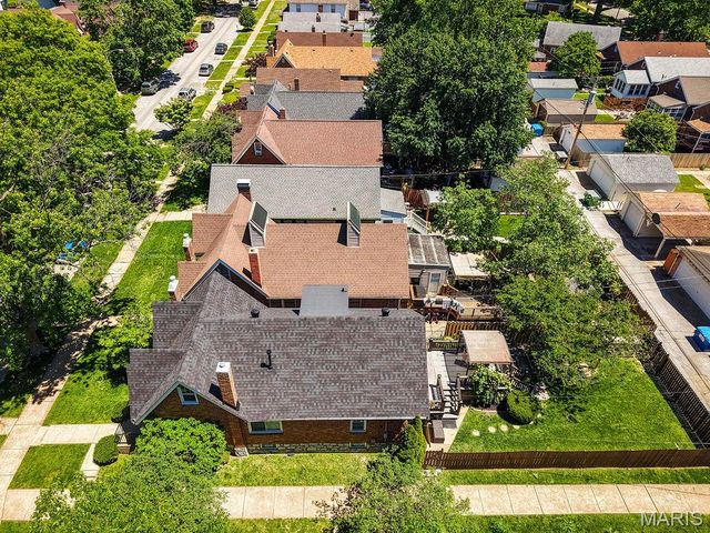5544 Murdoch Avenue, St Louis, MO 63109