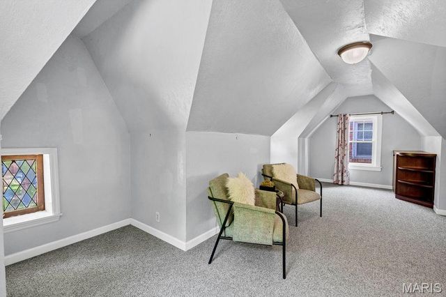 5544 Murdoch Avenue, St Louis, MO 63109