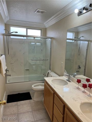 2937 Copper Beach Court, Las Vegas, NV 89117