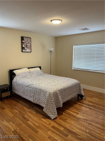 2937 Copper Beach Court, Las Vegas, NV 89117