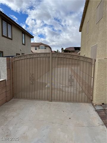 2937 Copper Beach Court, Las Vegas, NV 89117