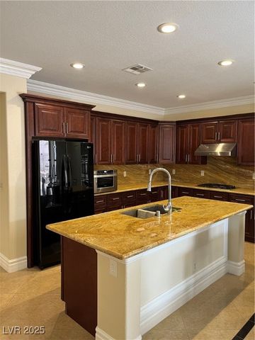 2937 Copper Beach Court, Las Vegas, NV 89117