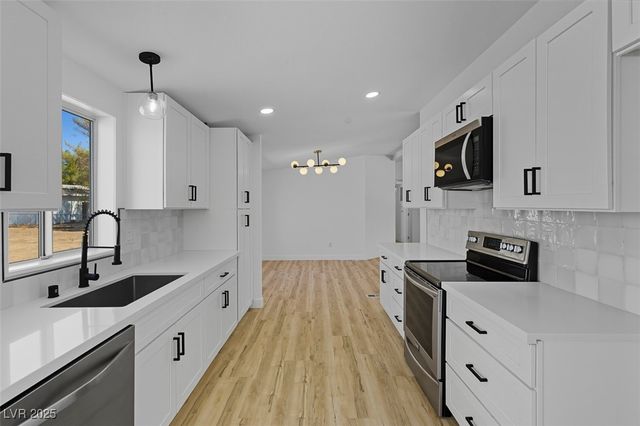 3050 Van Lane, Pahrump, NV 89048