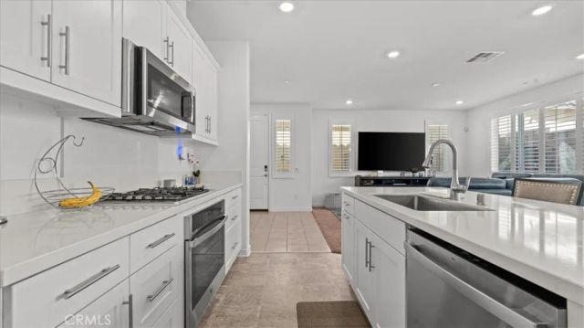 16154 Lozano Street 7, Fontana, CA 92336