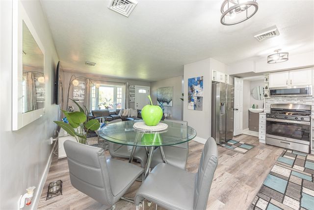 12199 N Meridian Road, Pleasant Lake, MI 49272