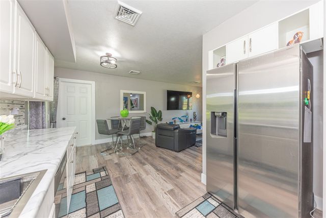 12199 N Meridian Road, Pleasant Lake, MI 49272