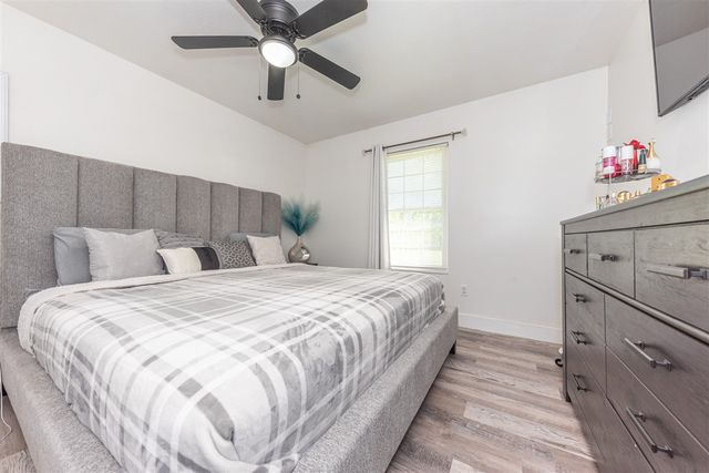 12199 N Meridian Road, Pleasant Lake, MI 49272