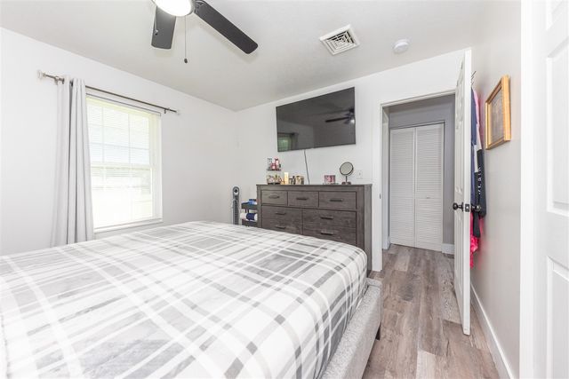 12199 N Meridian Road, Pleasant Lake, MI 49272
