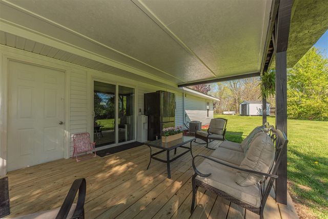 12199 N Meridian Road, Pleasant Lake, MI 49272