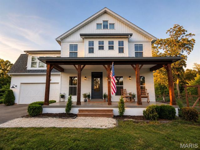 272 Spring House Valley, Pacific, MO 63069