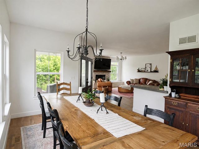 272 Spring House Valley, Pacific, MO 63069