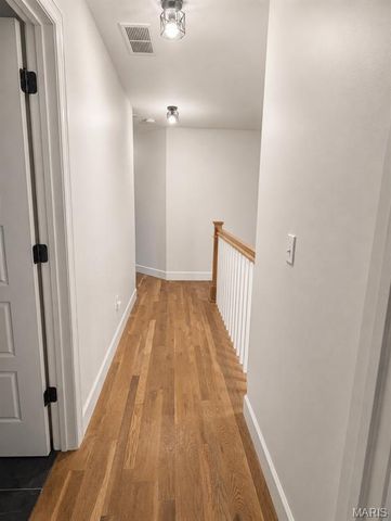 272 Spring House Valley, Pacific, MO 63069