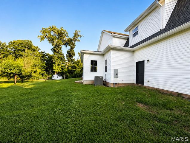 272 Spring House Valley, Pacific, MO 63069