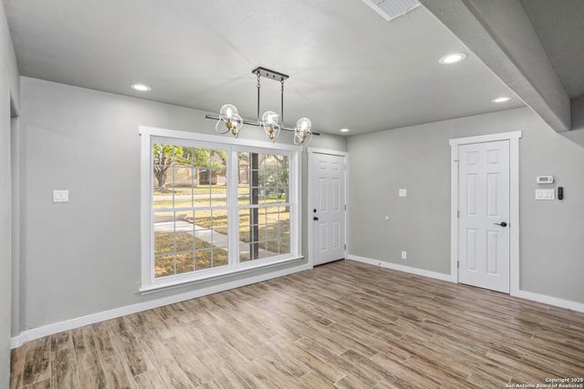 2723 Woodline, San Antonio, TX 78251