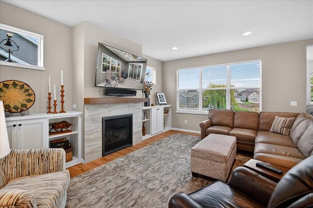 307 Galileo Drive, Madison, WI 53718