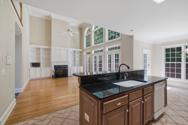 7813 Indian Springs Dr, Nashville, TN 37221
