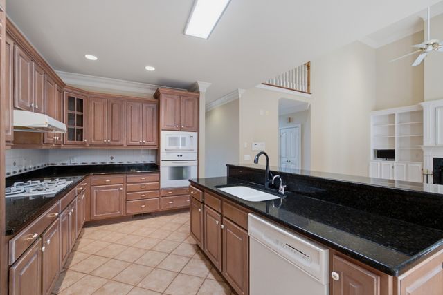 7813 Indian Springs Dr, Nashville, TN 37221