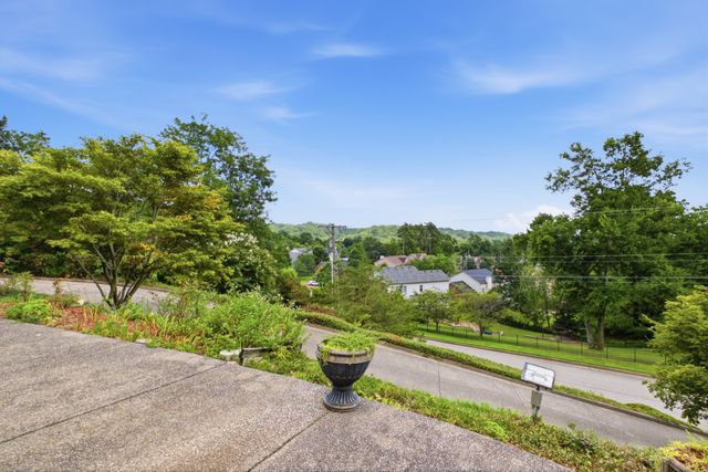 7813 Indian Springs Dr, Nashville, TN 37221