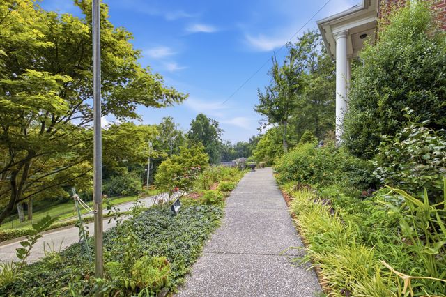 7813 Indian Springs Dr, Nashville, TN 37221