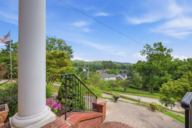 7813 Indian Springs Dr, Nashville, TN 37221