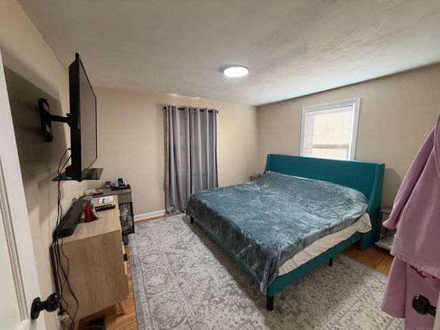 128 Harlan Street, Manchester, CT 06040