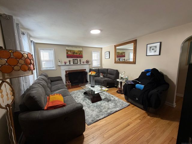 128 Harlan Street, Manchester, CT 06040