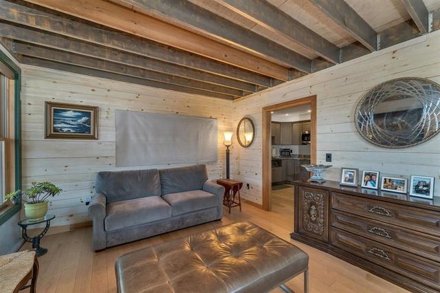 34 Stable Rd, Milford, NH 03055