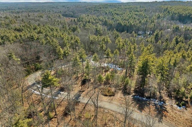 34 Stable Rd, Milford, NH 03055