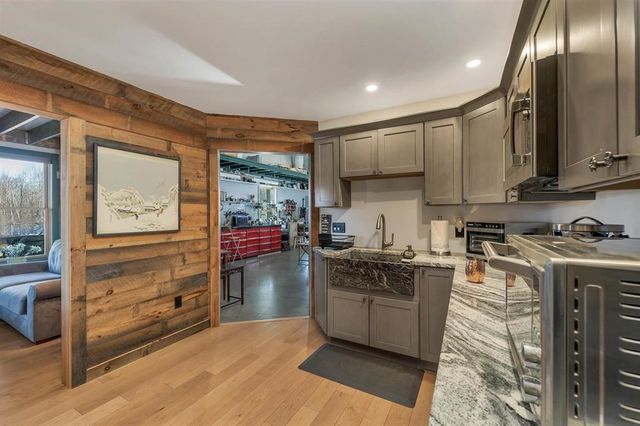 34 Stable Rd, Milford, NH 03055