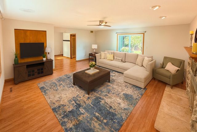 530 Meadows Road S, Bourbonnais, IL 60914