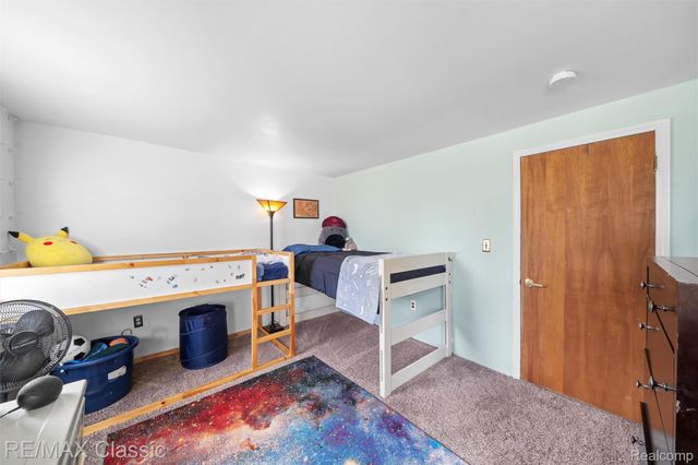 505 E Columbia, Belleville, MI 48111