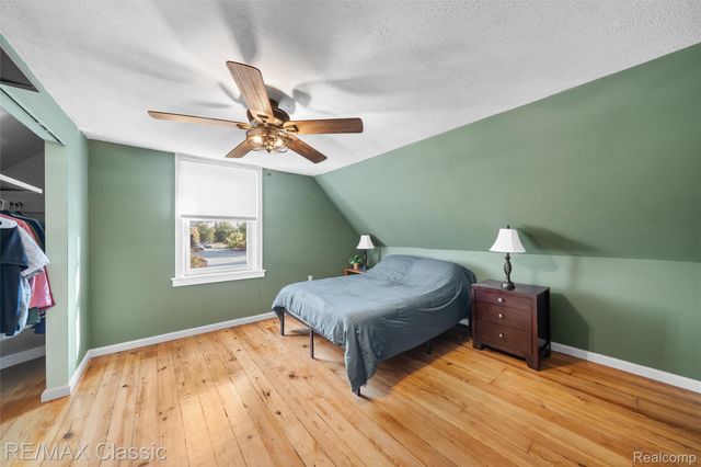 505 E Columbia, Belleville, MI 48111