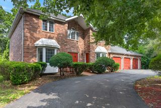 570 N Ellsworth Avenue, Addison, IL 60101