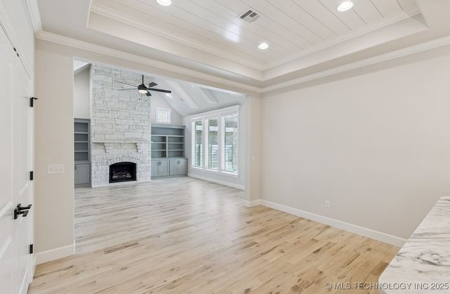 5402 E 126th Street S, Bixby, OK 74008