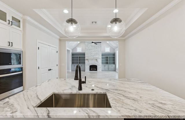 5402 E 126th Street S, Bixby, OK 74008