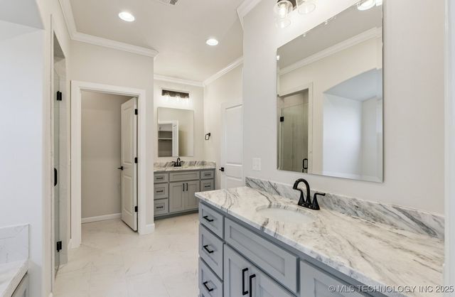 5402 E 126th Street S, Bixby, OK 74008