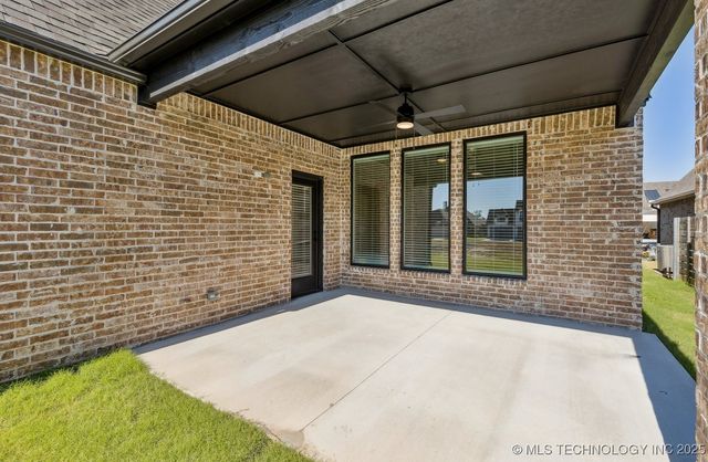 5402 E 126th Street S, Bixby, OK 74008