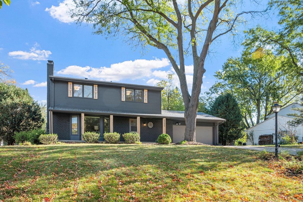 17034 Clear Spring Terrace, Minnetonka, MN 55345